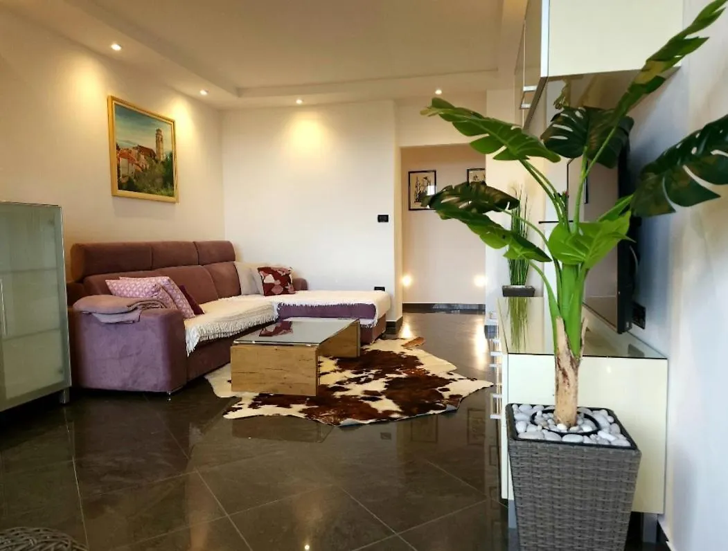 Luxury Apartment Aurora - Cod 0409 Opatija 0*,