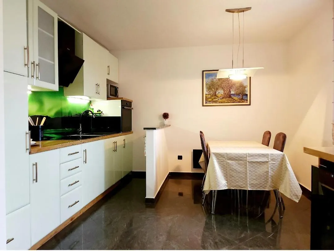 Luxury Apartment Aurora - Cod 0409 Οπατία