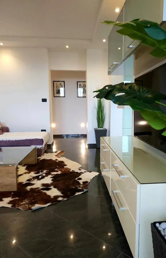 Luxury Apartment Aurora - Cod 0409 Οπατία