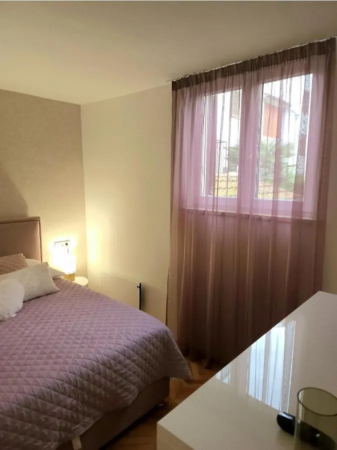 Luxury Apartment Aurora - Cod 0409 Οπατία
